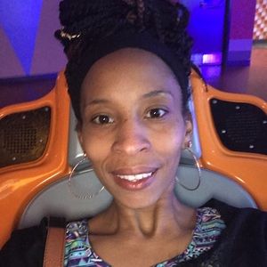 Meet your Posher, April